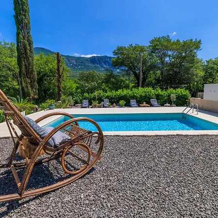 Emaris Apartmán Tribalj (Primorsko-Goranska)