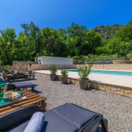 Emaris Apartmán Tribalj (Primorsko-Goranska)