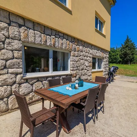 Apartmán Emaris Tribalj (Primorsko-Goranska)